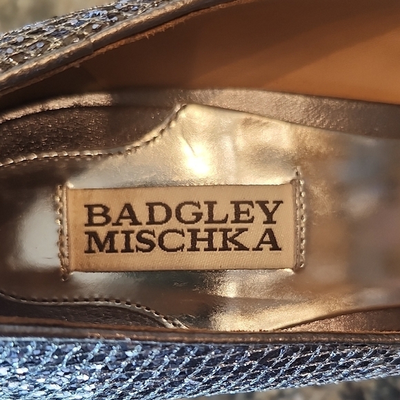 Badgley Mischka Silver Glitter High Heels - Picture 2 of 7